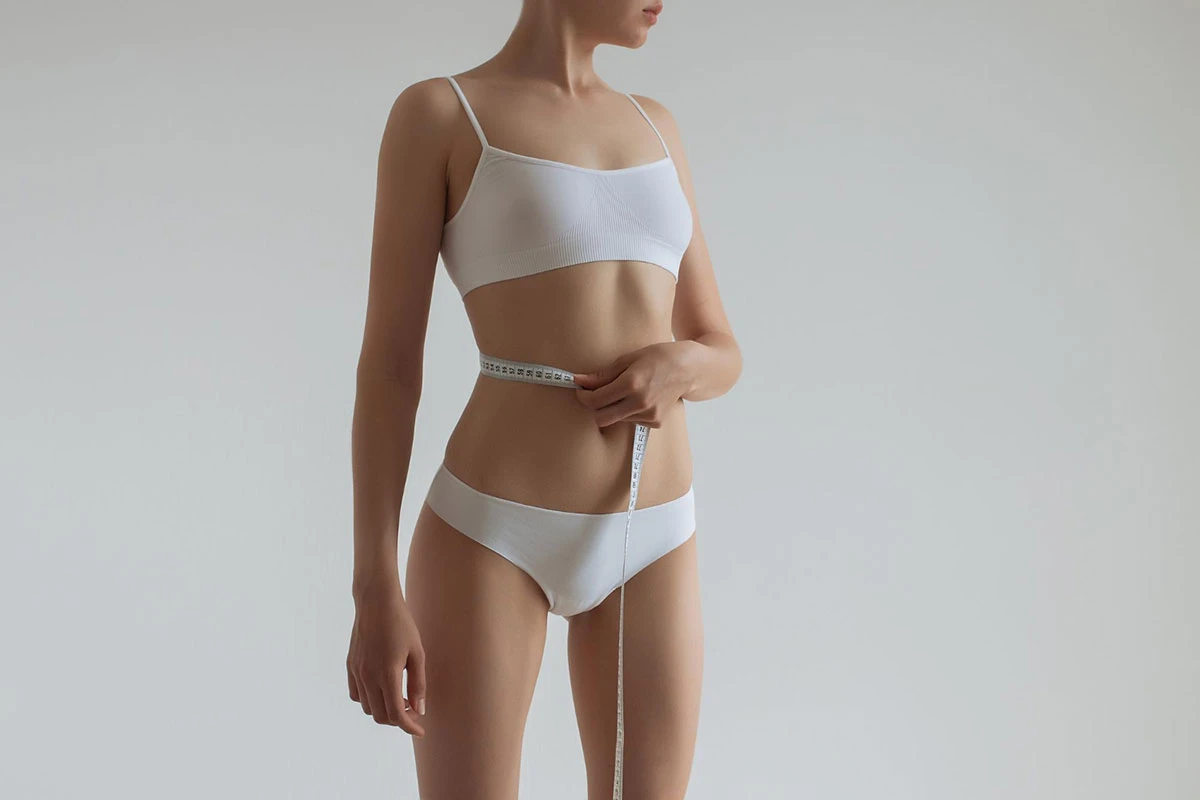 Contornos en lugar de kilos: un nuevo enfoque de la belleza