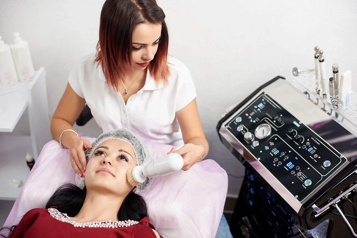 La multifuncionalidad de las máquinas en la aparatología estética
