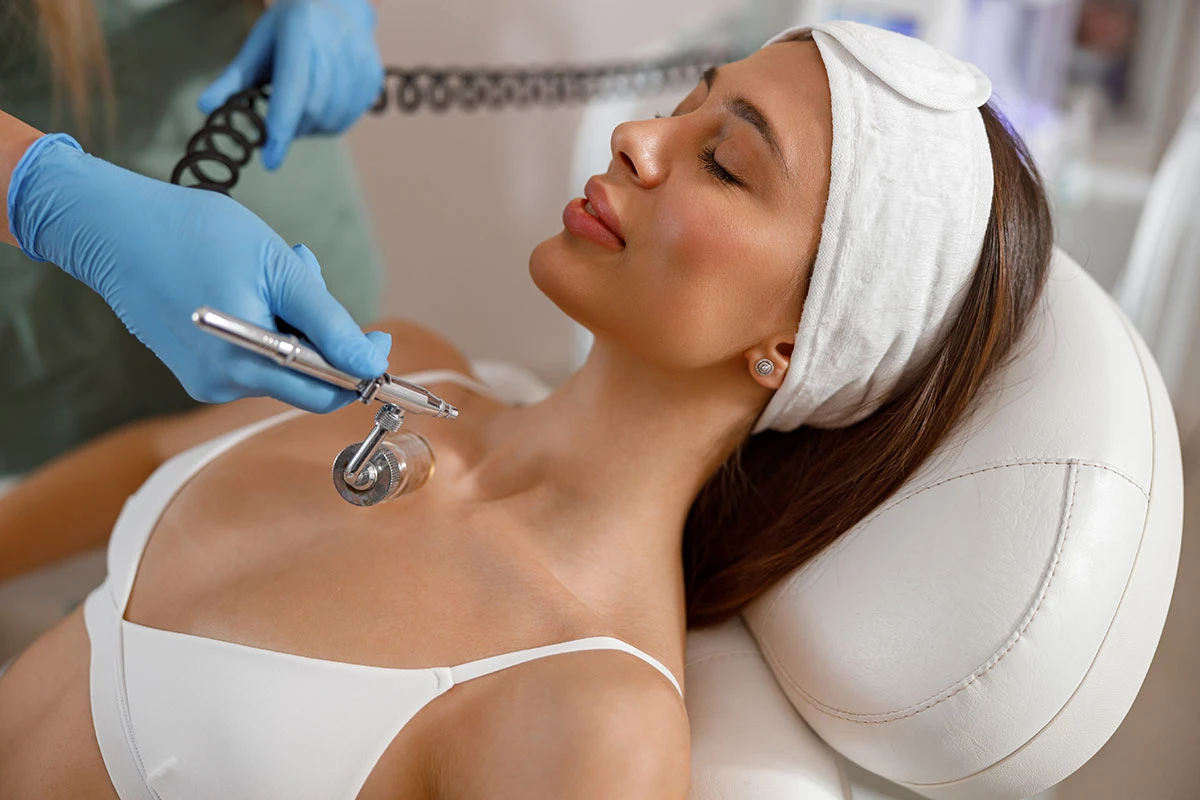 Mesoterapia y microneedling: restauración profunda y nutrición